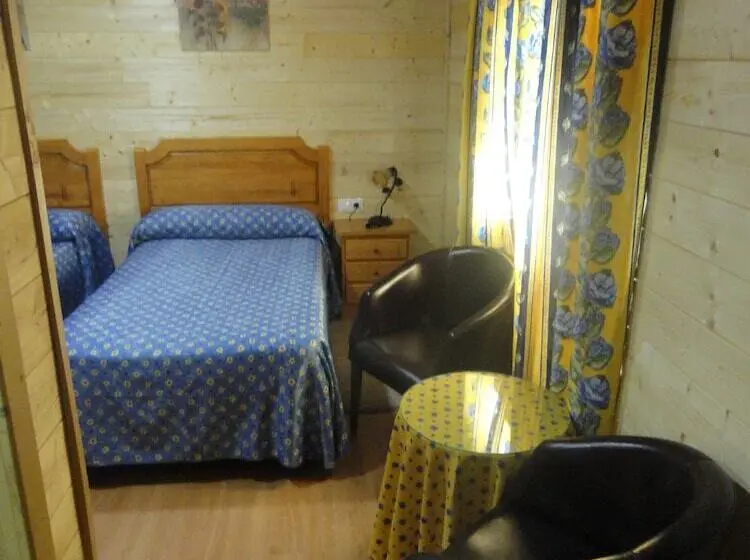 Standard Single Room, Hostal Gran Avenida