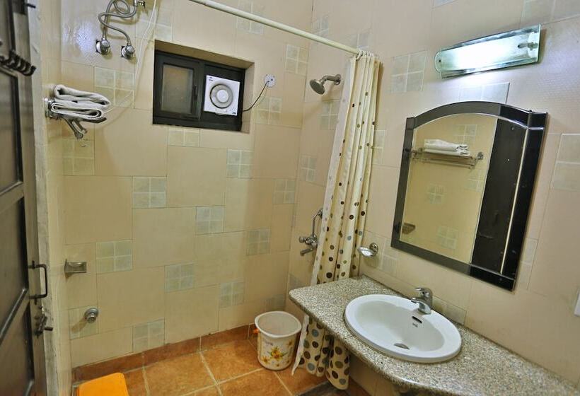 Pokój Deluxe, Kasang Regency Hill Resort