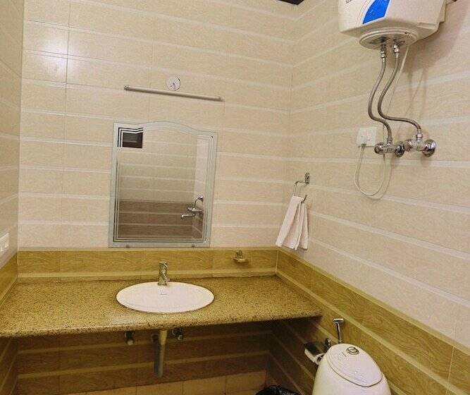 חדר דלוקס, Kasang Regency Hill Resort