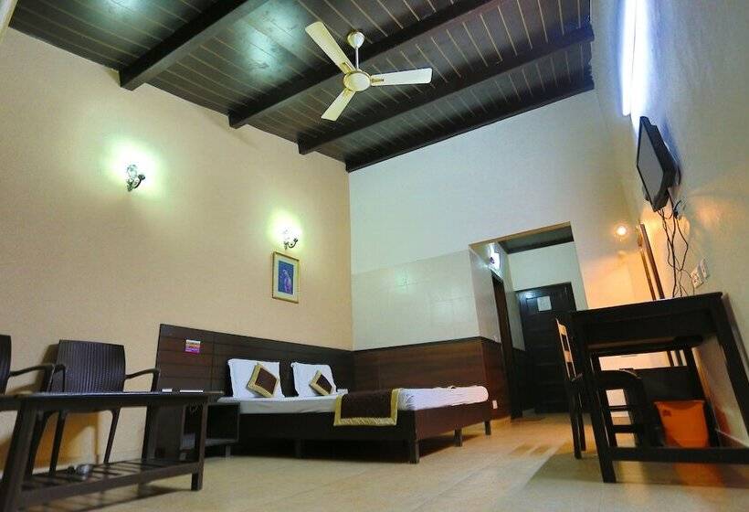 חדר דלוקס, Kasang Regency Hill Resort