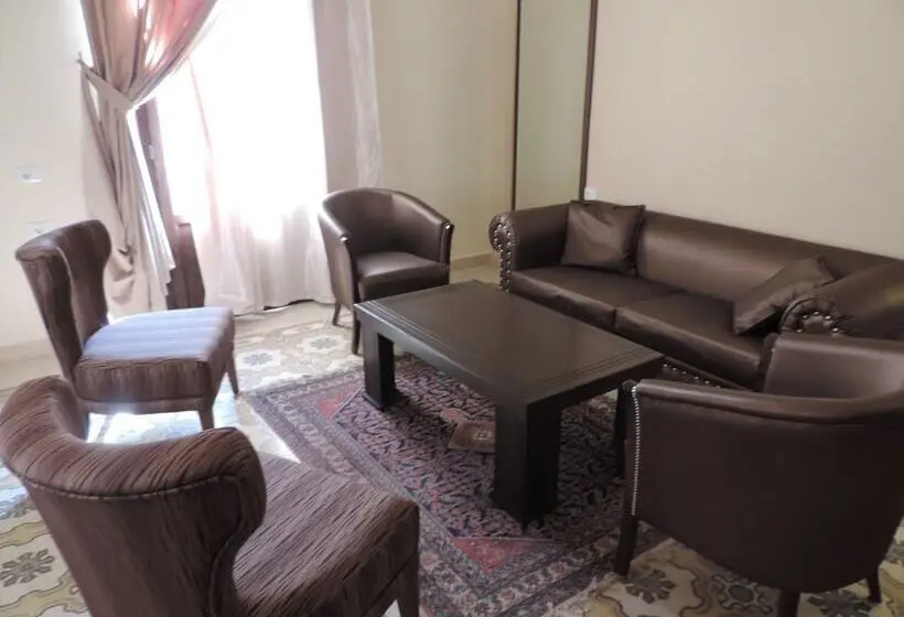 اتاق استاندارد یک نفره, La Place