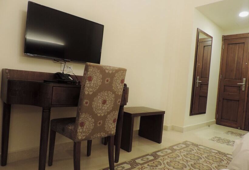 اتاق استاندارد یک نفره, La Place