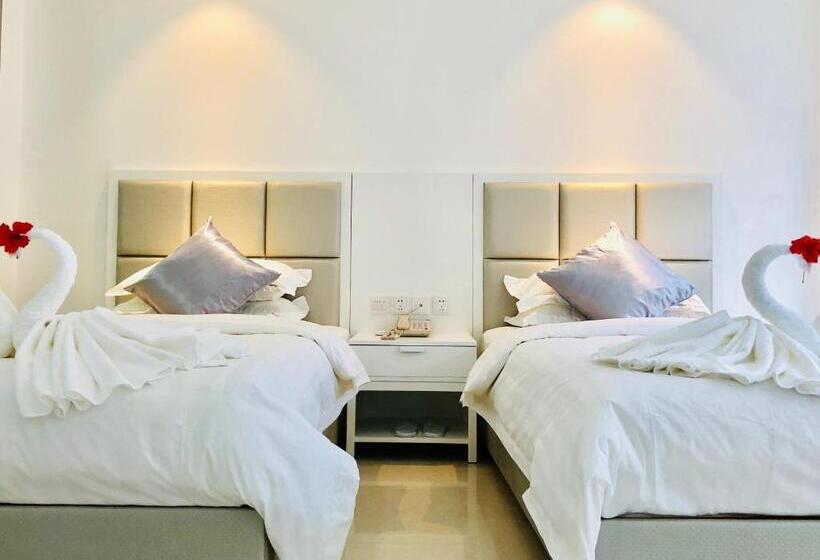 Superior Room with Terrace, Ocean Star