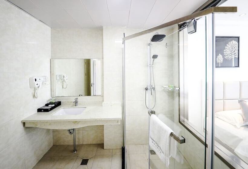 اتاق استاندارد با چشم‌انداز شهر, Ocean Star