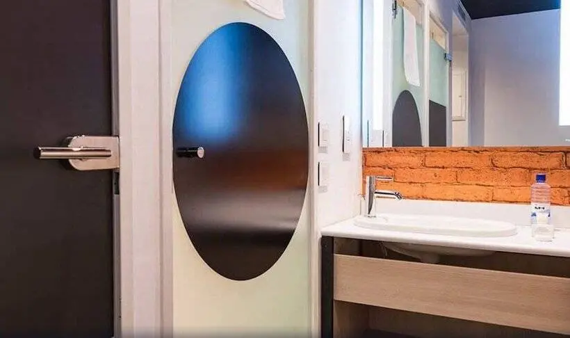 اتاق استاندارد, Onomo Hotel Kigali