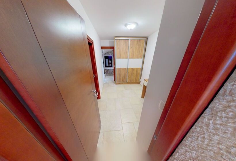 ویلا دلوکس 3 خوابه, Villa Luka