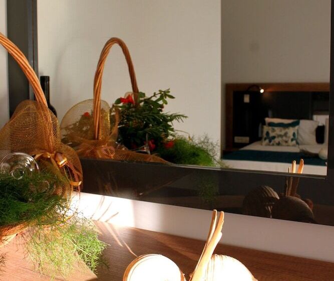 ویلا دلوکس 3 خوابه, Villa Luka