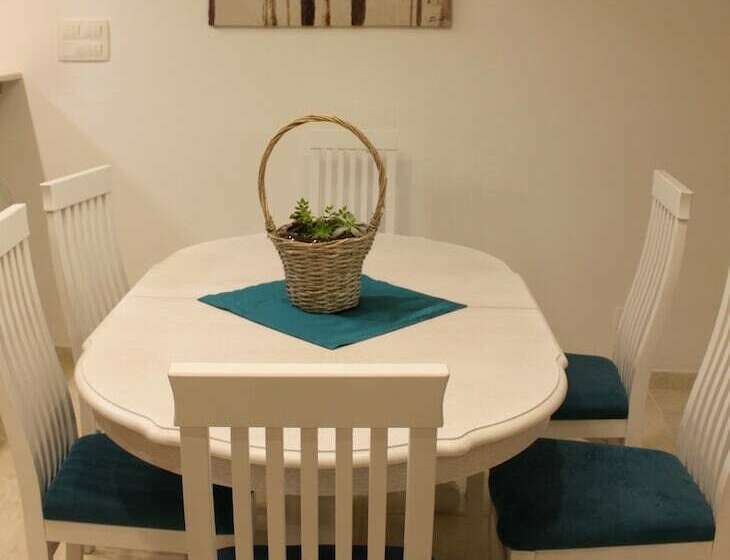 ویلا دلوکس 3 خوابه, Villa Luka