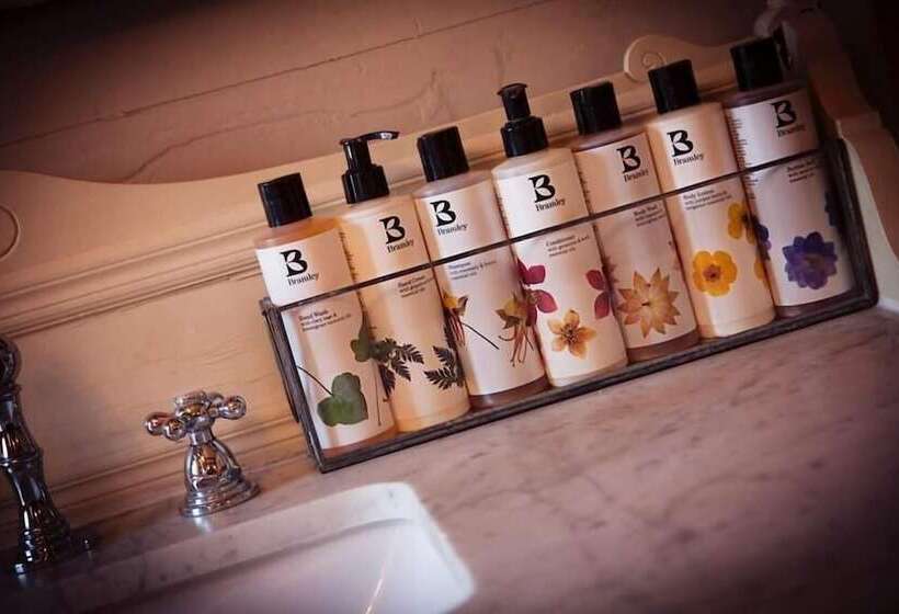 غرفة قياسية, The White Hart