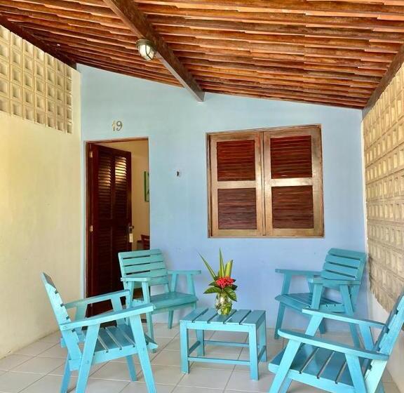 اتاق استاندارد چهارنفره با بالکن, Bangalos Do Pontal