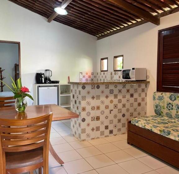 اتاق استاندارد چهارنفره با بالکن, Bangalos Do Pontal