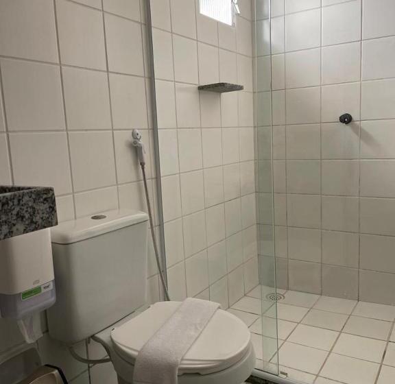 اتاق استاندارد چهارنفره با بالکن, Bangalos Do Pontal