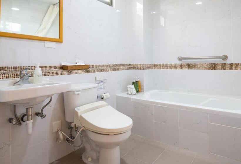 اتاق سوپریور با چشم‌انداز باغ, Garden Palace Downtown Koror