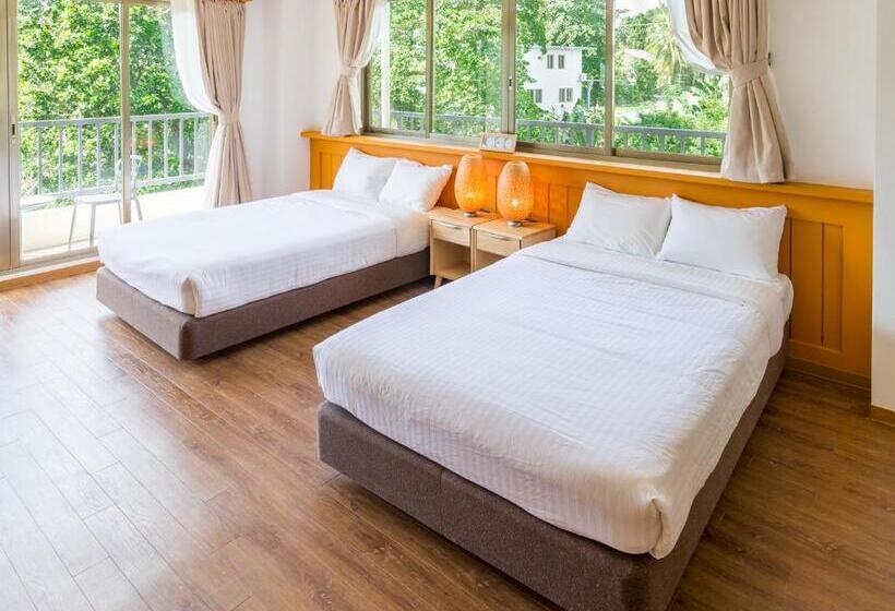 اتاق سه نفره دلوکس با چشم‌انداز باغ, Garden Palace Downtown Koror