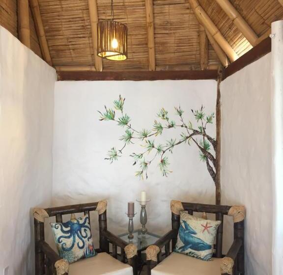 اتاق لوکس با بالکن و چشمانداز دریا, Puerto Antiguo