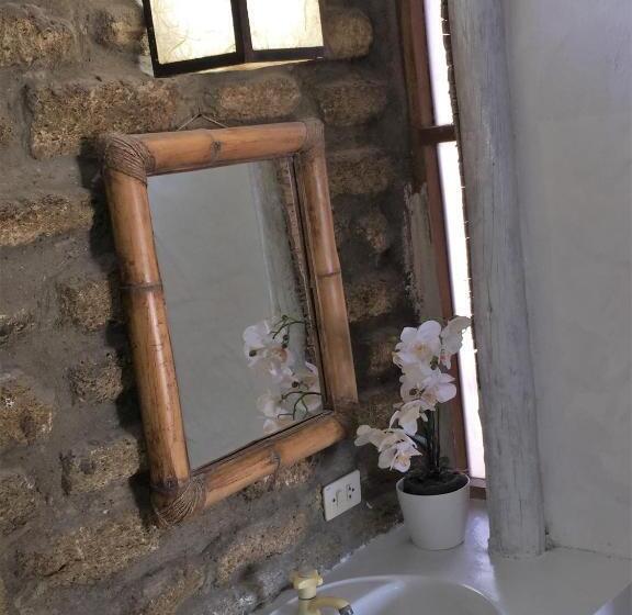 اتاق لوکس با بالکن و چشمانداز دریا, Puerto Antiguo