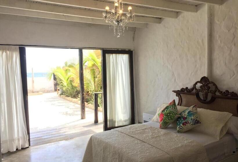 اتاق لوکس, Puerto Antiguo