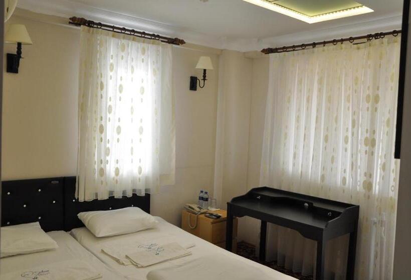 חדר סטנדרט, Sakran