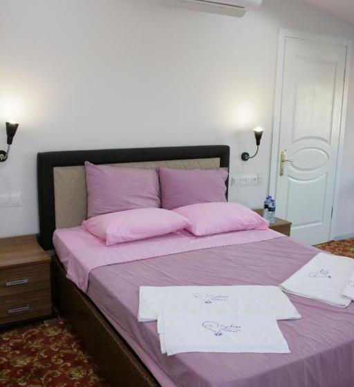 סוויטה עם טרסה, Sakran