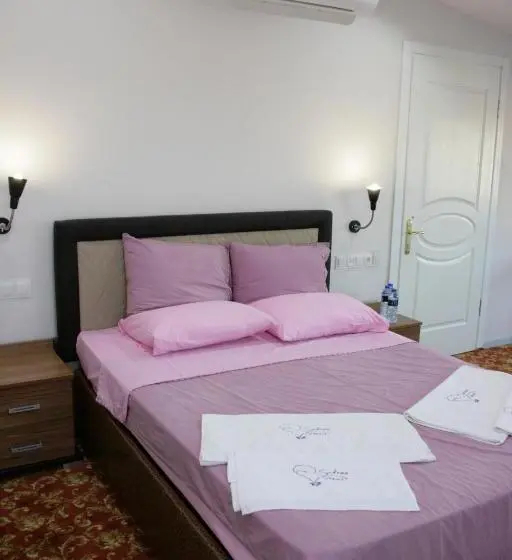 Suite with Terrace, Sakran