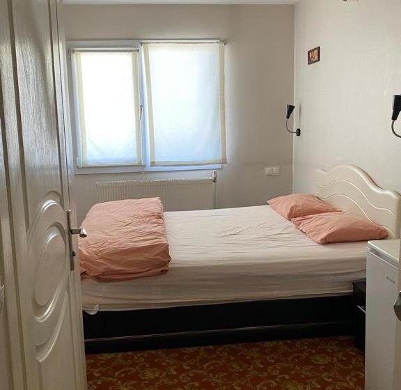 סוויטה עם טרסה, Sakran