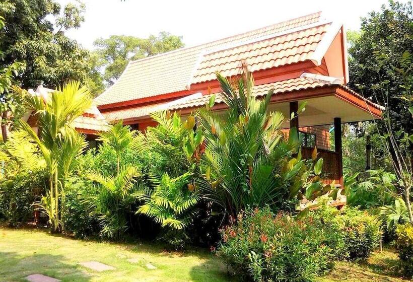 Вилла 2 Спальни Вид на Сад, Siam Tara Resort