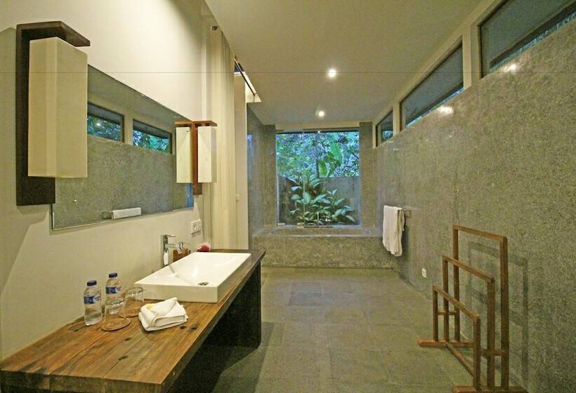 סוויטת פרמיום, Surya Kembar Villas