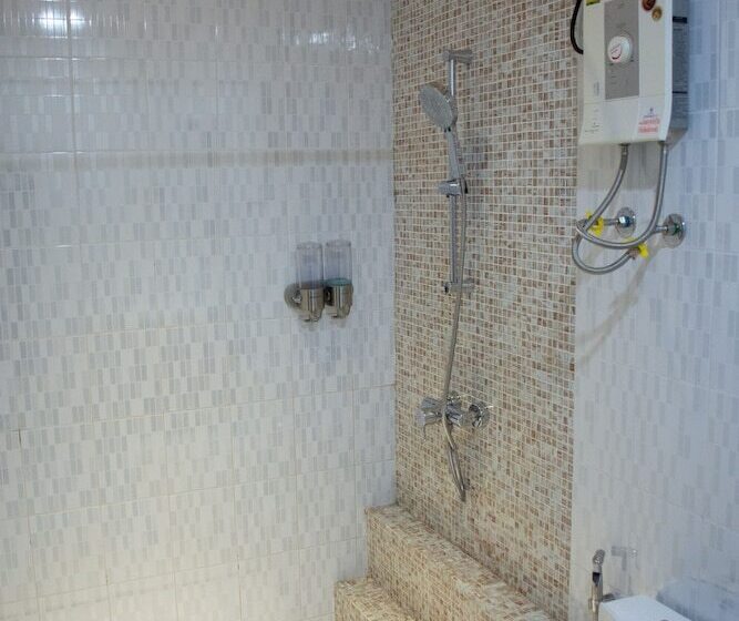 اتاق لوکس, Beach Veli