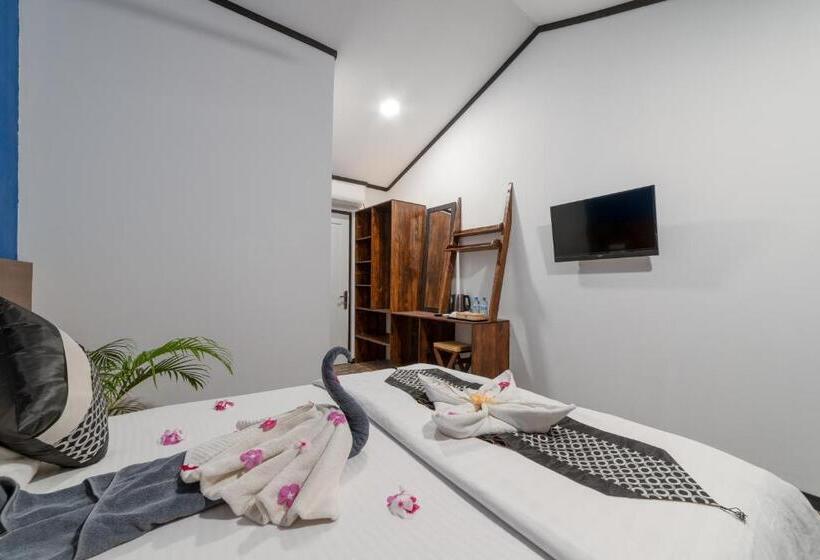 اتاق لوکس, Beach Veli