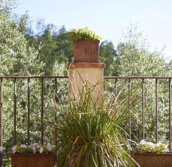 プールの見える1ベッドルームアパートメント, Villa San Simone