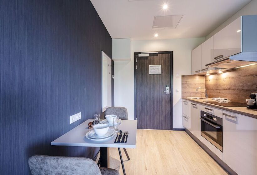 豪华工作室, 2l De Blend