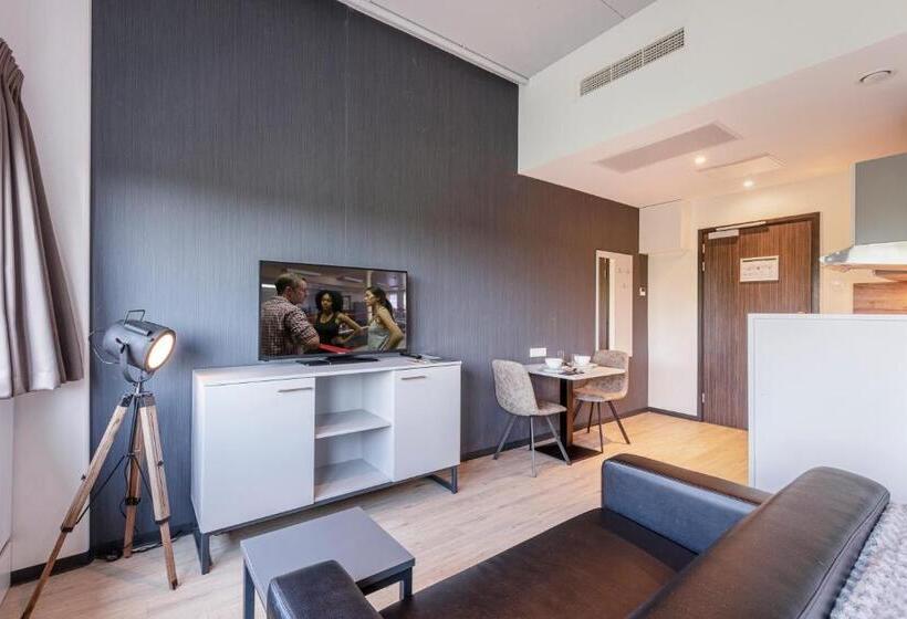 豪华工作室, 2l De Blend