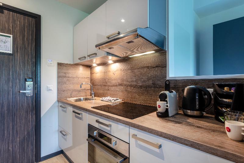 豪华工作室, 2l De Blend