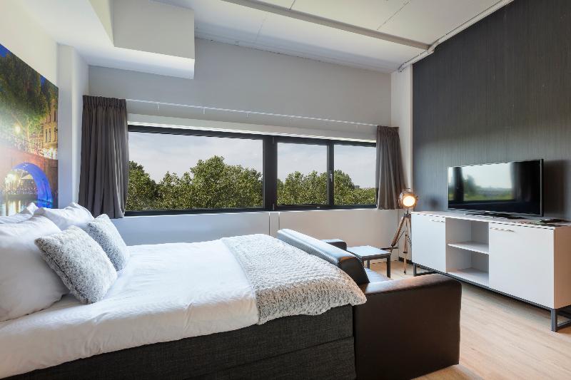 豪华工作室, 2l De Blend