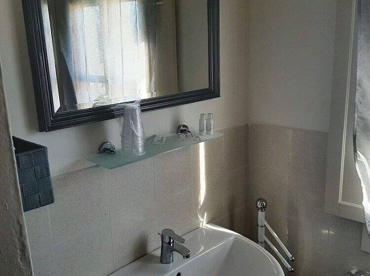 חדר אקונומי, B&b Principe Calaf 3