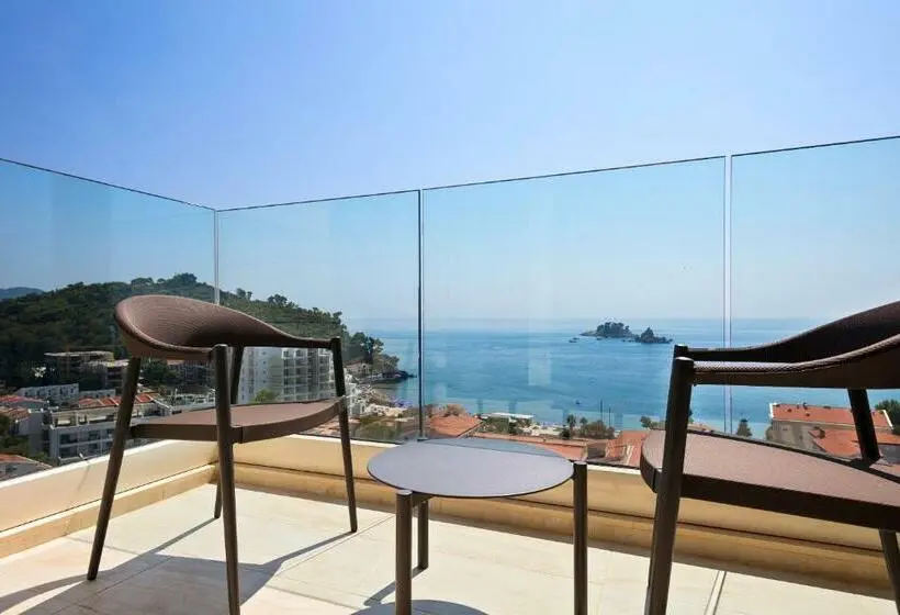 اتاق لوکس با بالکن و چشمانداز دریا, Ami Budva Petrovac