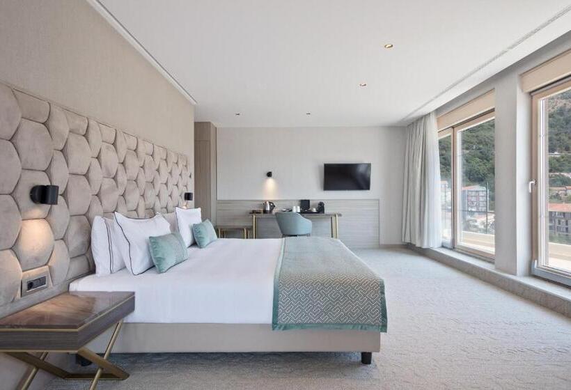 Suite Prezydencki, Ami Budva Petrovac