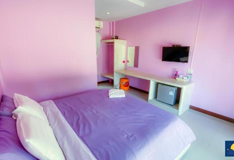 חדר סטנדרט, Baanchomjan @ Suanphung