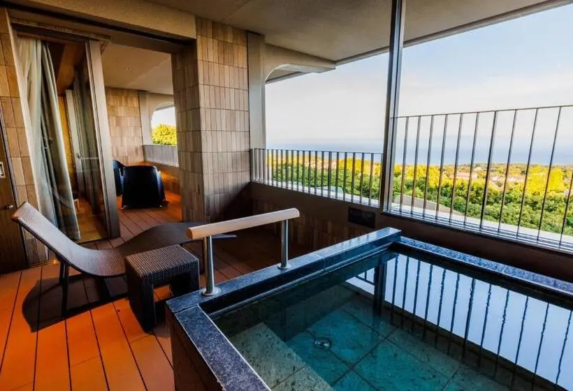 オーシャンビュースイート, Kamenoi Hotel Izukogen