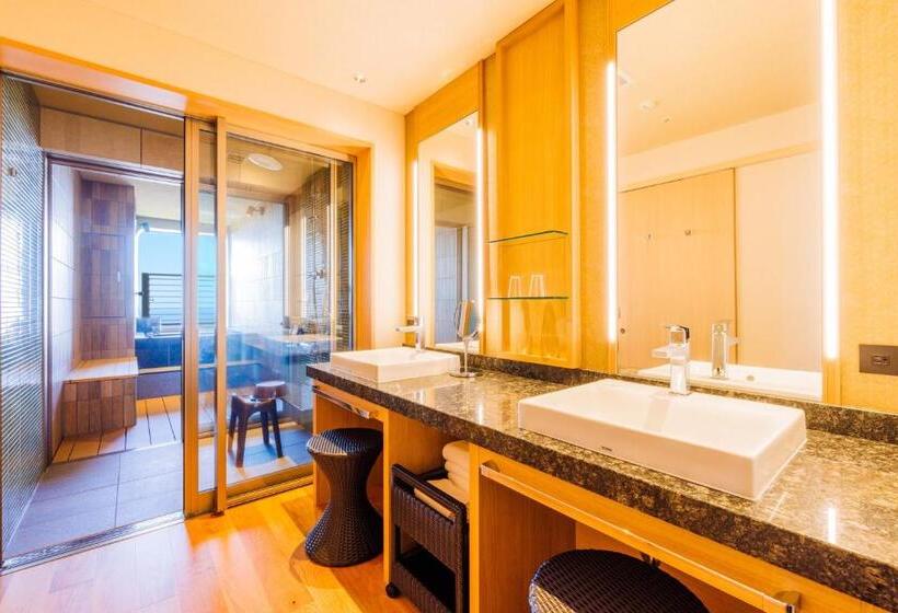 オーシャンビューのプレミアムルーム。, Kamenoi Hotel Izukogen