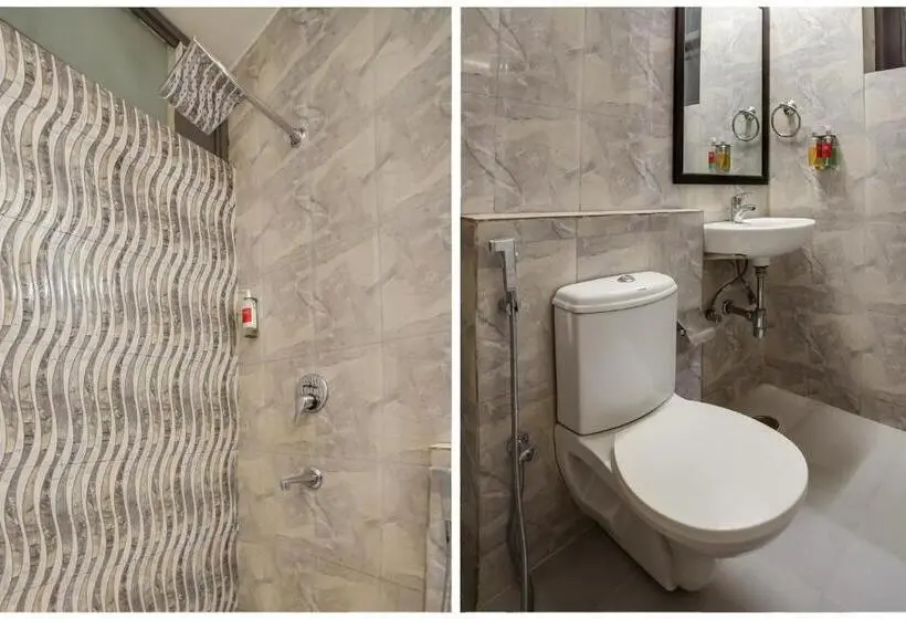 トリプルクラシックルーム, Townhouse Unitech Cyber Park Gurgaon Near Omaxe Celebration Mall