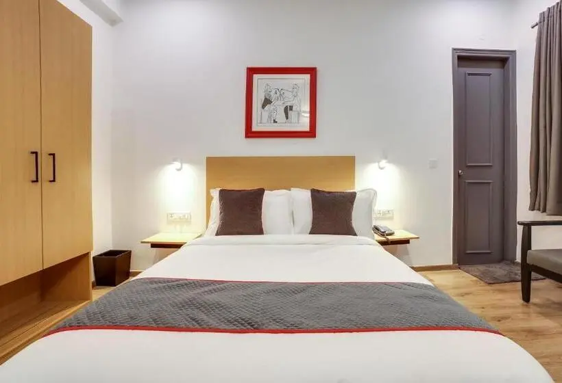 トリプルクラシックルーム, Townhouse Unitech Cyber Park Gurgaon Near Omaxe Celebration Mall