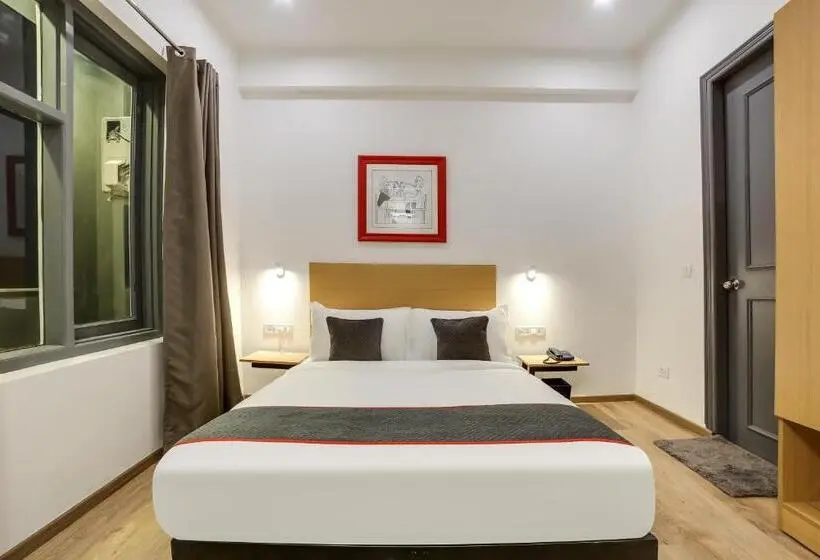 トリプルクラシックルーム, Townhouse Unitech Cyber Park Gurgaon Near Omaxe Celebration Mall