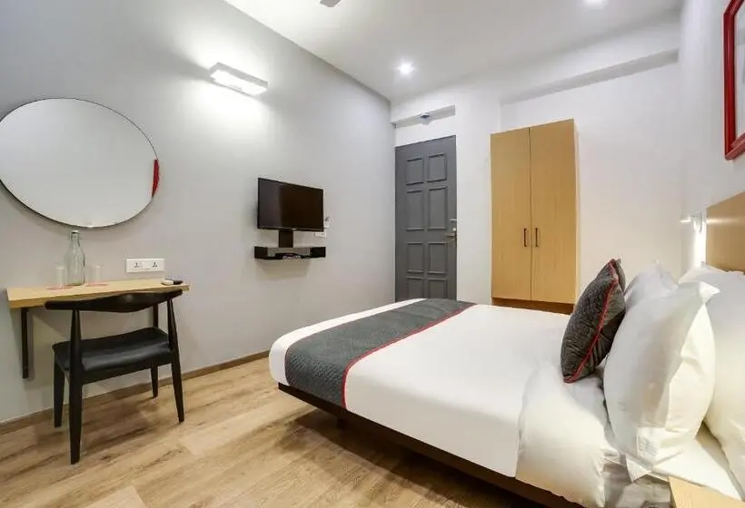 トリプルクラシックルーム, Townhouse Unitech Cyber Park Gurgaon Near Omaxe Celebration Mall