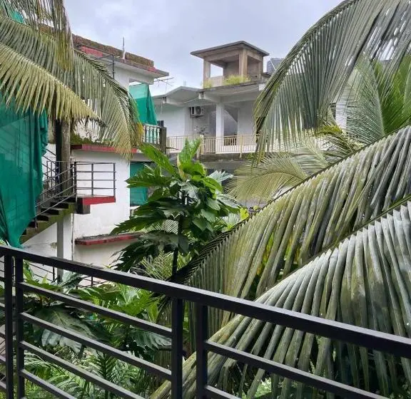 Suite amb Balconada, 12 Monks Backpacker Resort