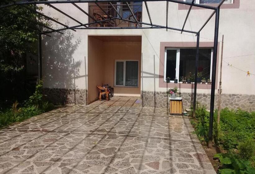 اتاق استاندارد, Elmira