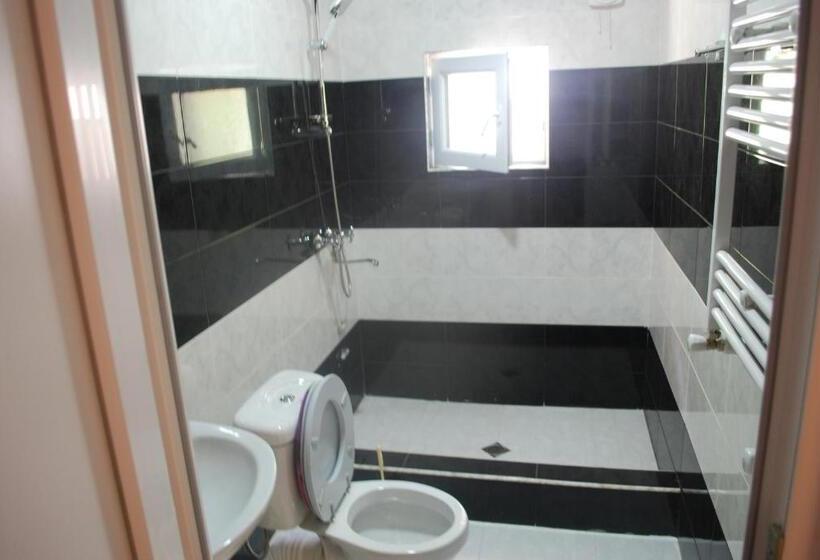 اتاق استاندارد, Elmira