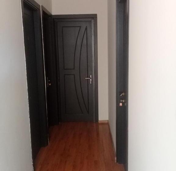 اتاق استاندارد, Elmira