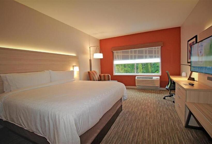 适合残疾人士使用的带超级大床的标准间, Holiday Inn Express & Suites Ocala, An Ihg