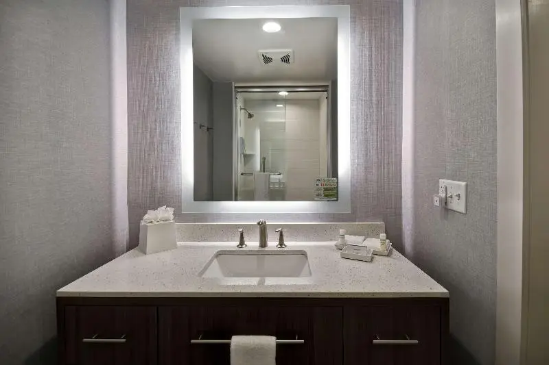キングサイズベッドのスイートルーム, Home2 Suites By Hilton Dothan